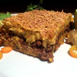 Pastelón de plátanos: Karibisk “moussaka” med kokebanan